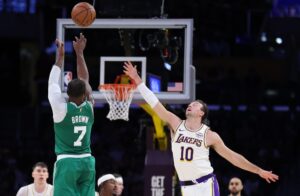 ee238941-jaylen-brown-scaled-1